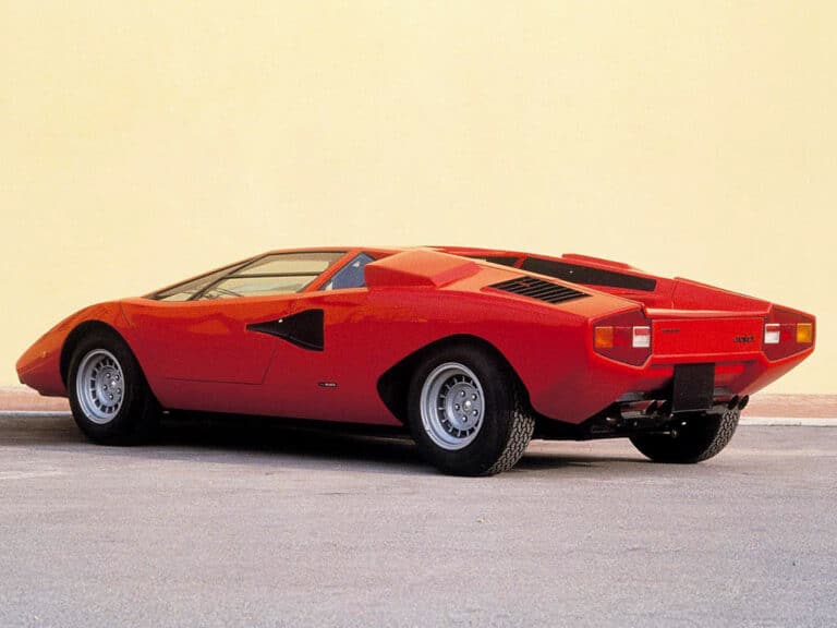 Lamborghini countach 74