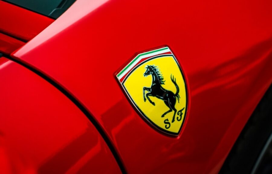 ferrari logo 