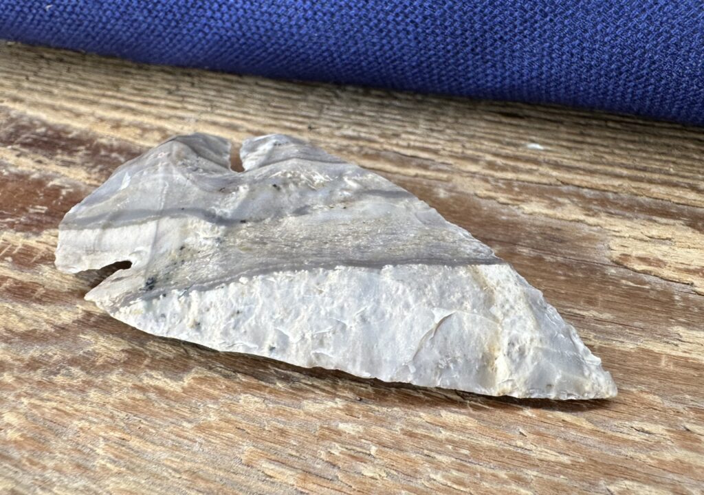 Sold at Auction: NATIVE AMERICAN CLOVIS PALEO LANCELOT ARROWHEAD