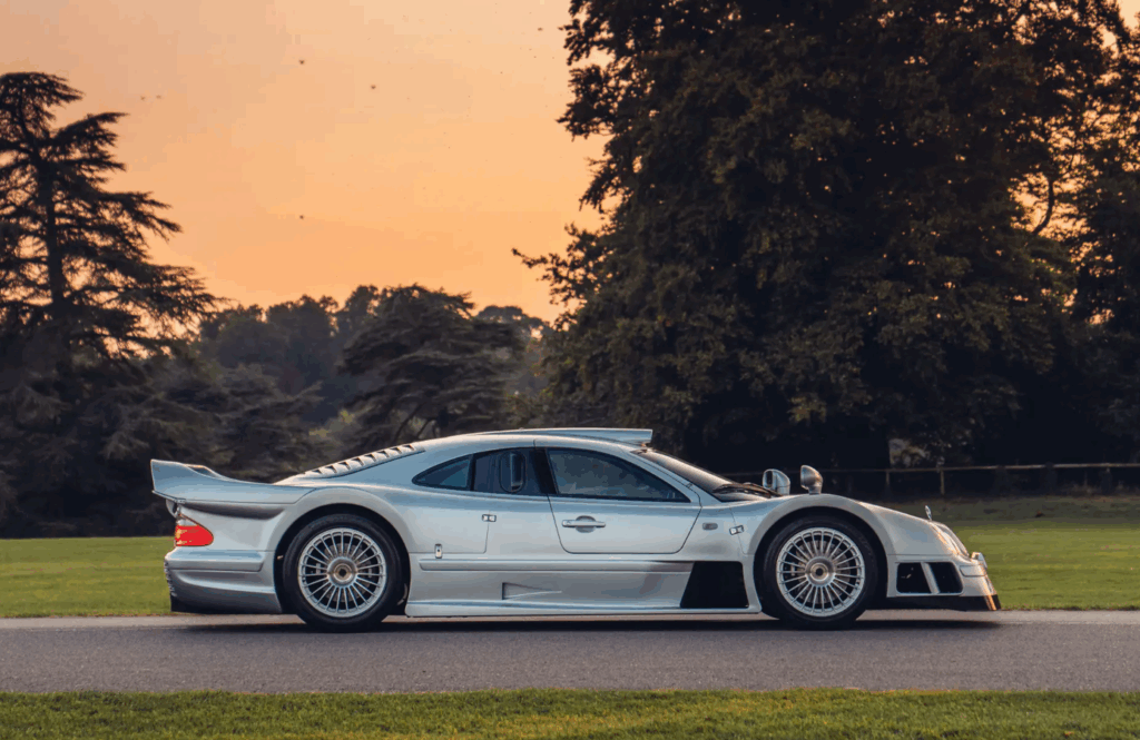Mercedes-Benz CLK GTR Mercedes-Benz CLK GTR