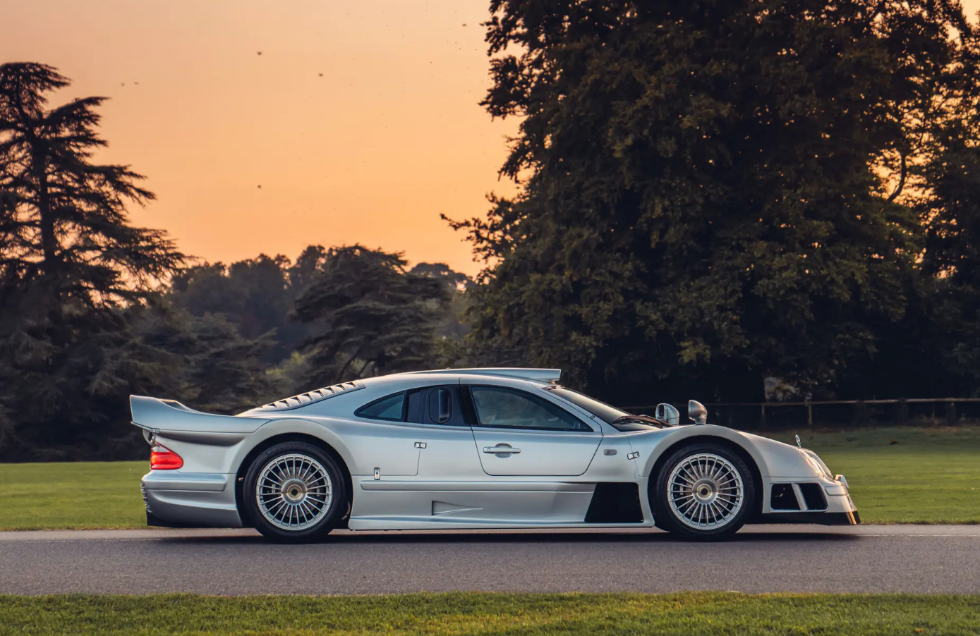 Mercedes-Benz CLK GTR